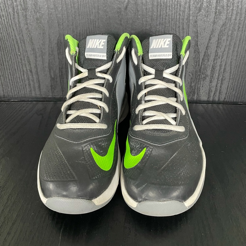 Nike Team Hustle D7 size 7Y - Picture 2 of 8